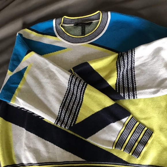 Max Azaria Color Block Sweater - Picture 11 of 11